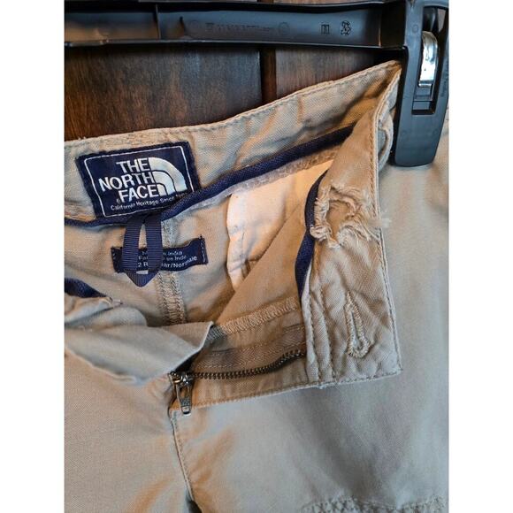 The North Face Linen Blend khaki shorts size 12 - Picture 4 of 9